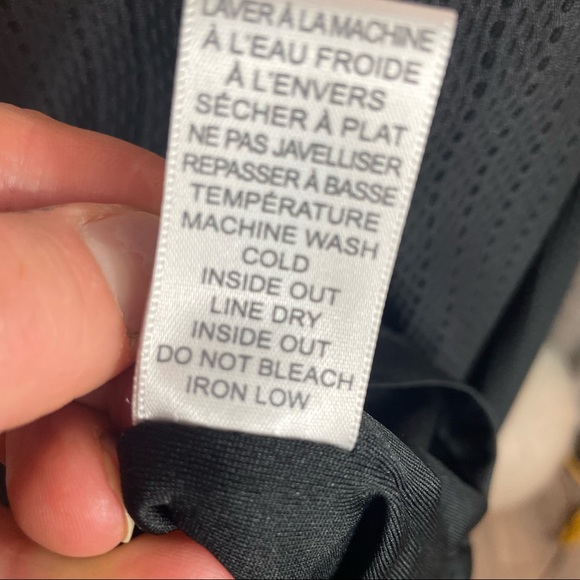 Twilight Simon’s blush and black color block halter box pleat dress - Picture 5 of 10